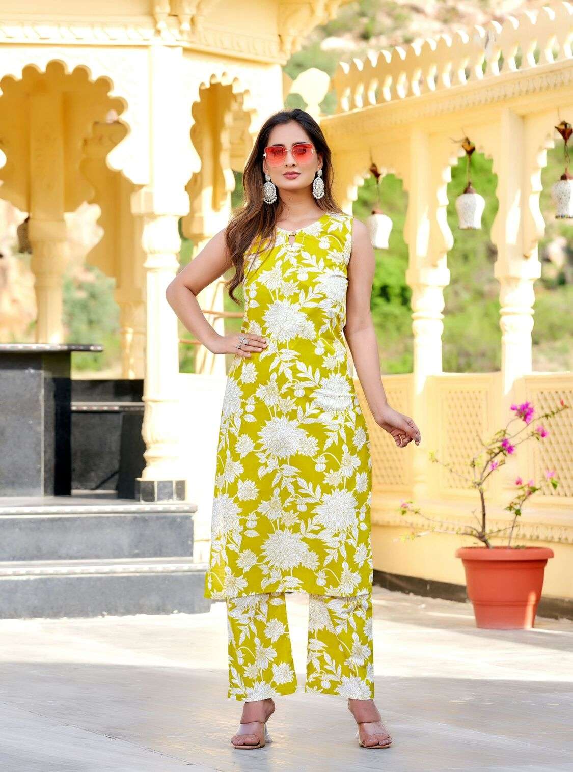 SUMMER THREADS VOL-4 BY OSSM IN COTTON PRINT SLEEVELESS CO-ORD SET WITH POCKET 