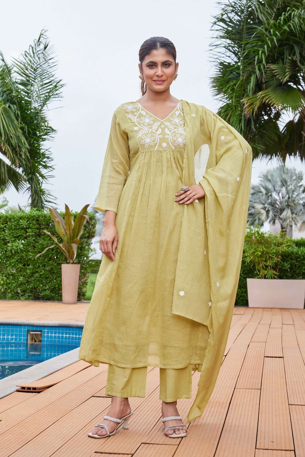 D.NO :- 2756 BY MCLOTHING IN MULL COTTON WITH SOFT COTTON INNER AND EMBROIDERY WORK