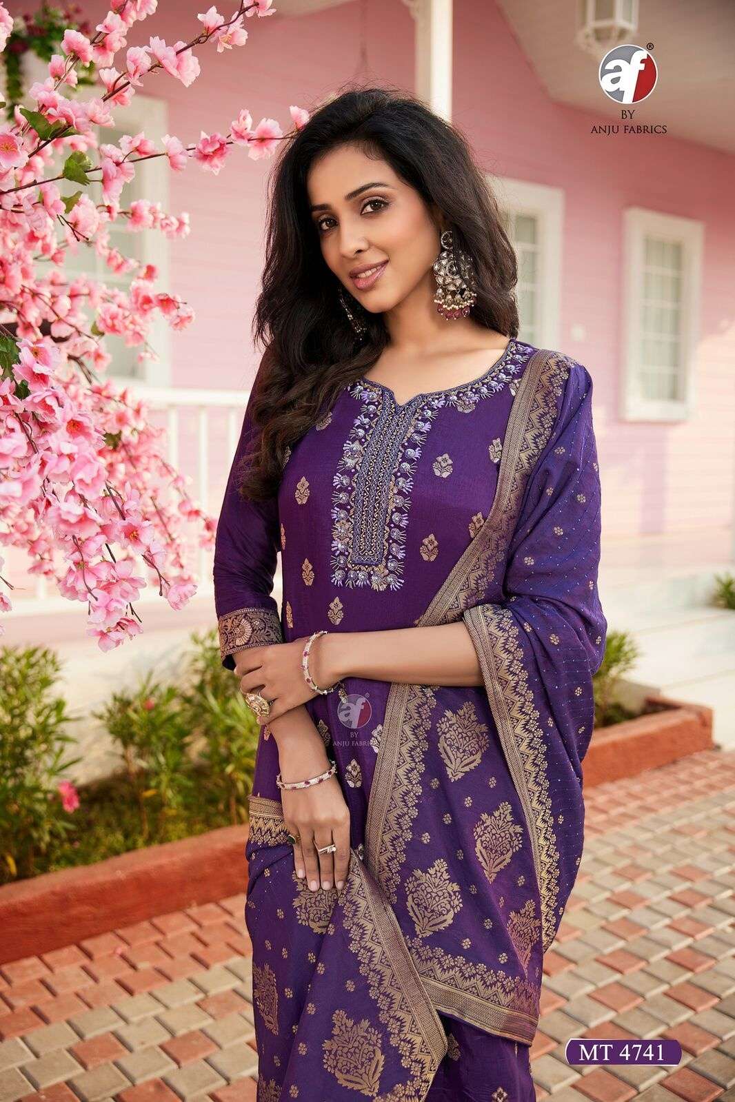 D.NO:- MT 4741 BY ANJU FABRICS IN PURE DOLA SILK WITH JACQUARD DUPATTA AND HEAVY HANDWORK 