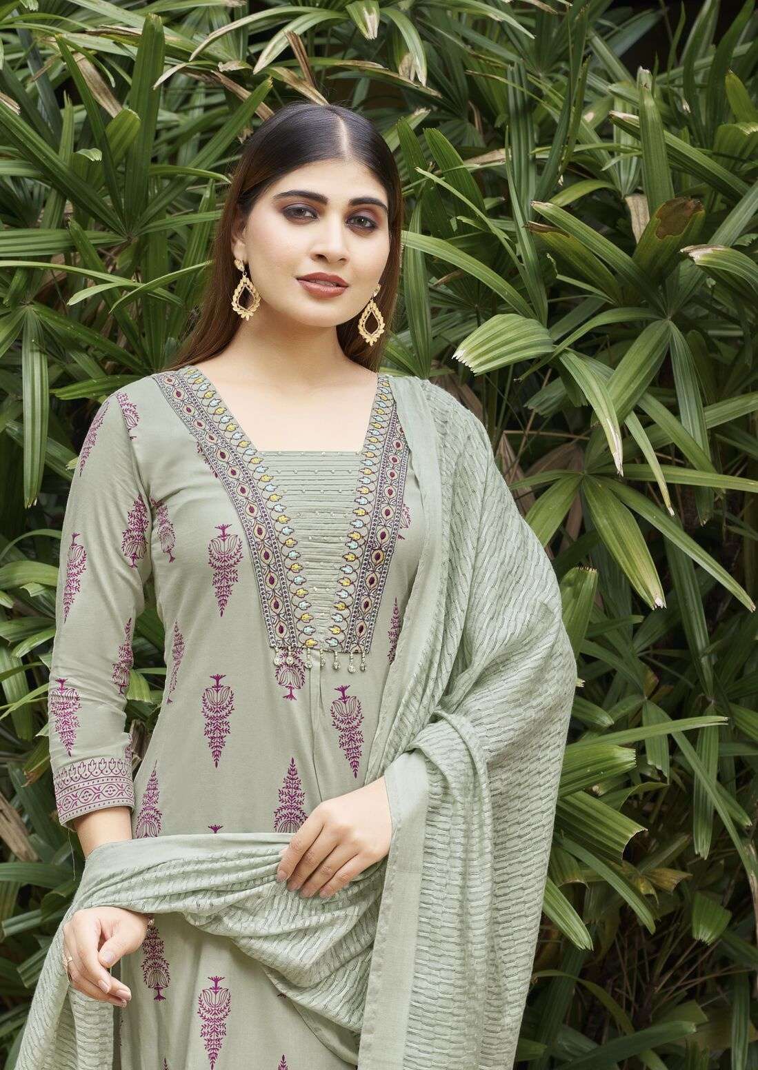 KAIRAA BY WOODEE IN PREMIUM QUALITY RAYON PRINT WITH HAND WORK 