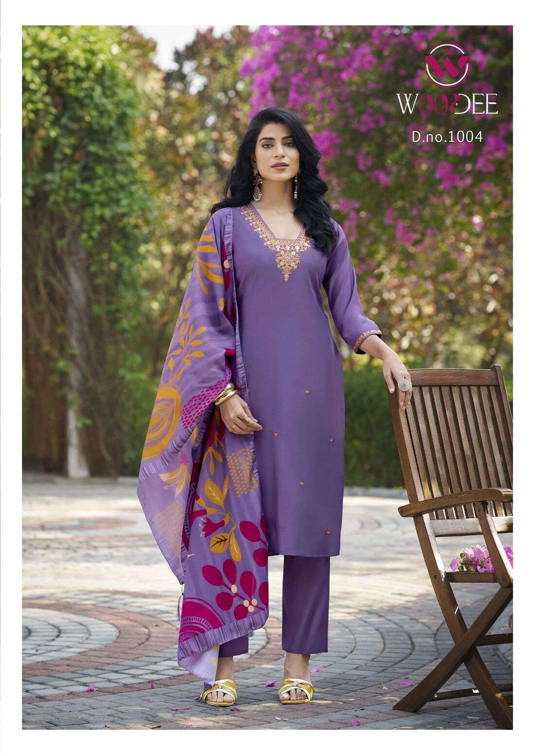 MIRALEE BY WOODEE IN PREMIUM QUALITY VISCOSE ROMAN SILK WITH SEQUENCE THREAD WORK 