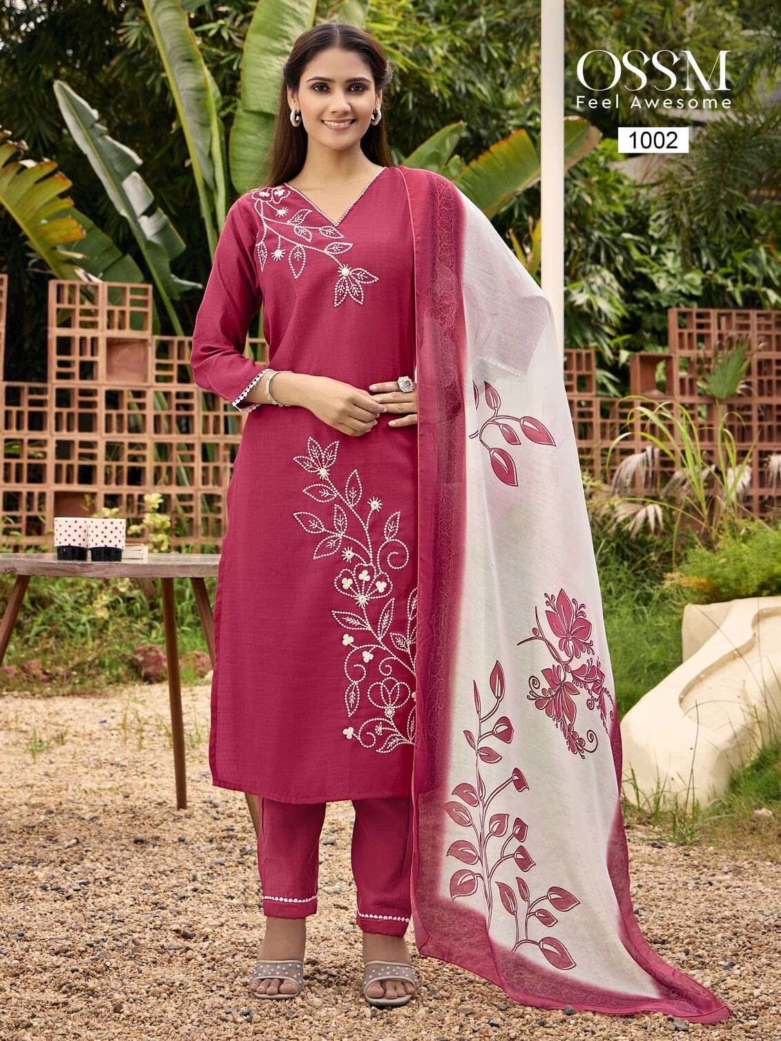 NOOR BY OSSM IN VISCOSE VATICAN SILK WITH HEAVY EMBROIDERY AND PANR POCKET 