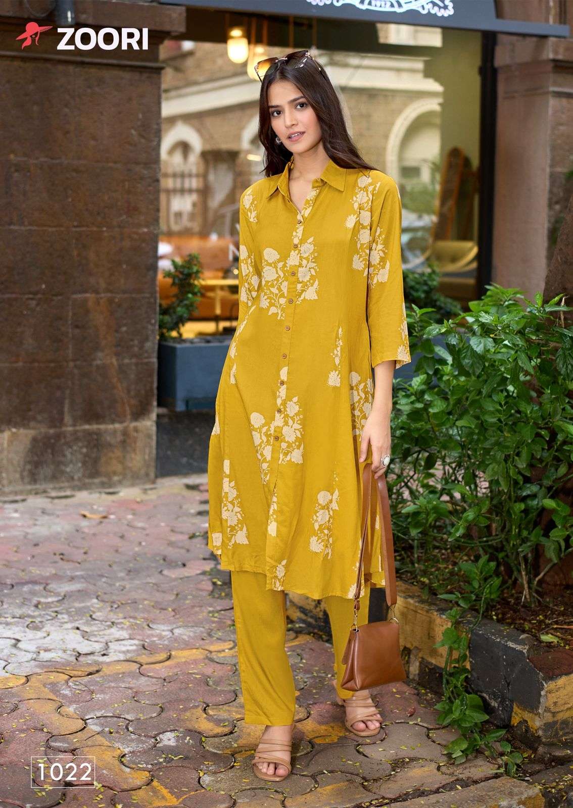 ALEXA VOL-4 BY ZOORI IN RAYON PRINT STYLES CO-ORD SET 