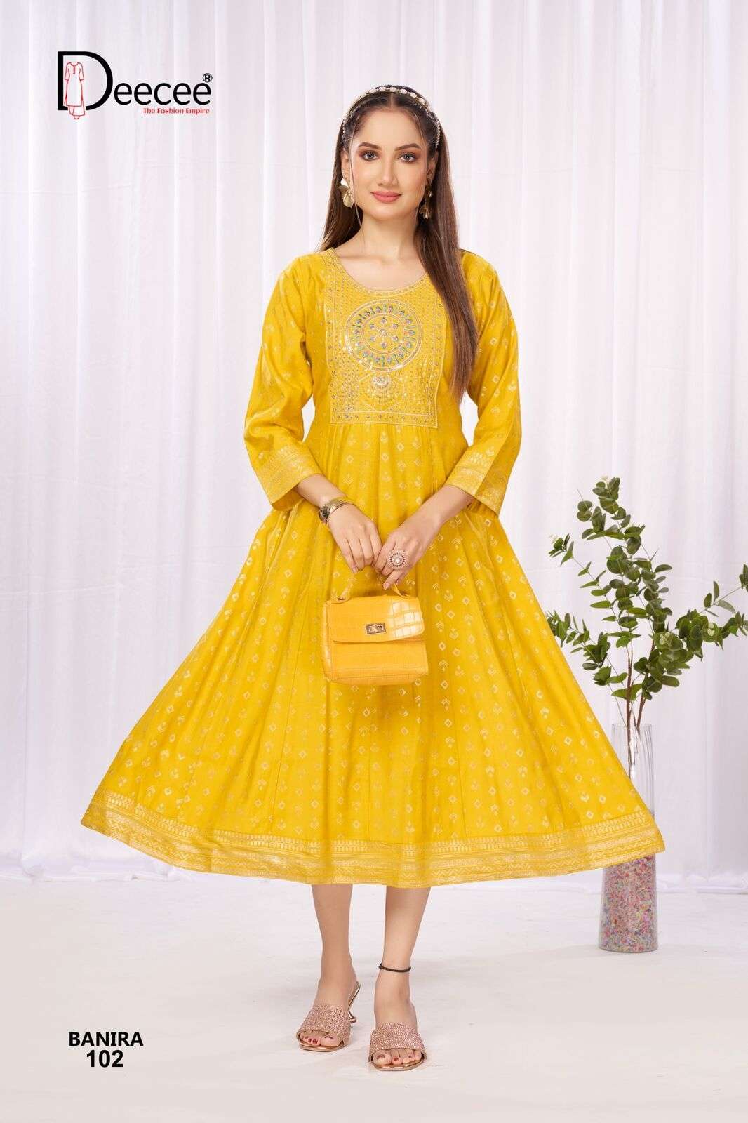 BANIRA BY DEECEE IN ROMAN SILK FOIL SCREEN PRINT FABRIC WITH INNER AND EMBROIDERY 