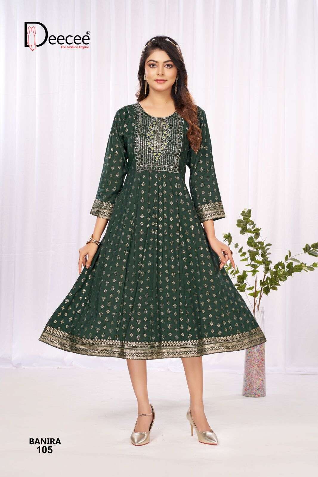 BANIRA BY DEECEE IN ROMAN SILK FOIL SCREEN PRINT FABRIC WITH INNER AND EMBROIDERY 