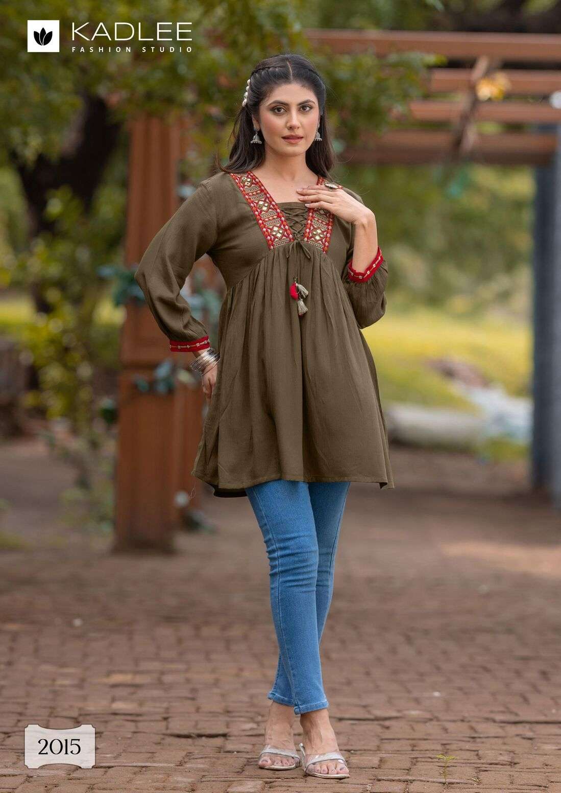 CENTURI VOL-3 BY KADLEE IN RAYON WRINCLE WITH INNER AND HEAVY HANDWORK ON NECK 