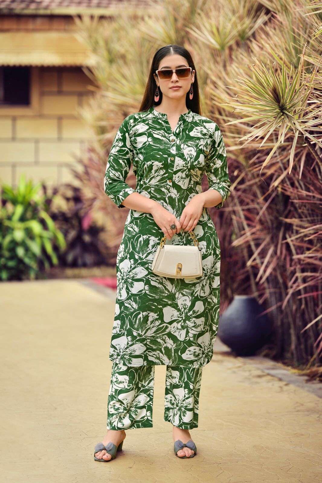 CINDERELLA VOL - 6 BY TIPS & TOPS IN HEAVY RAYON PRINT CO-ORD SET WITH POCKET 