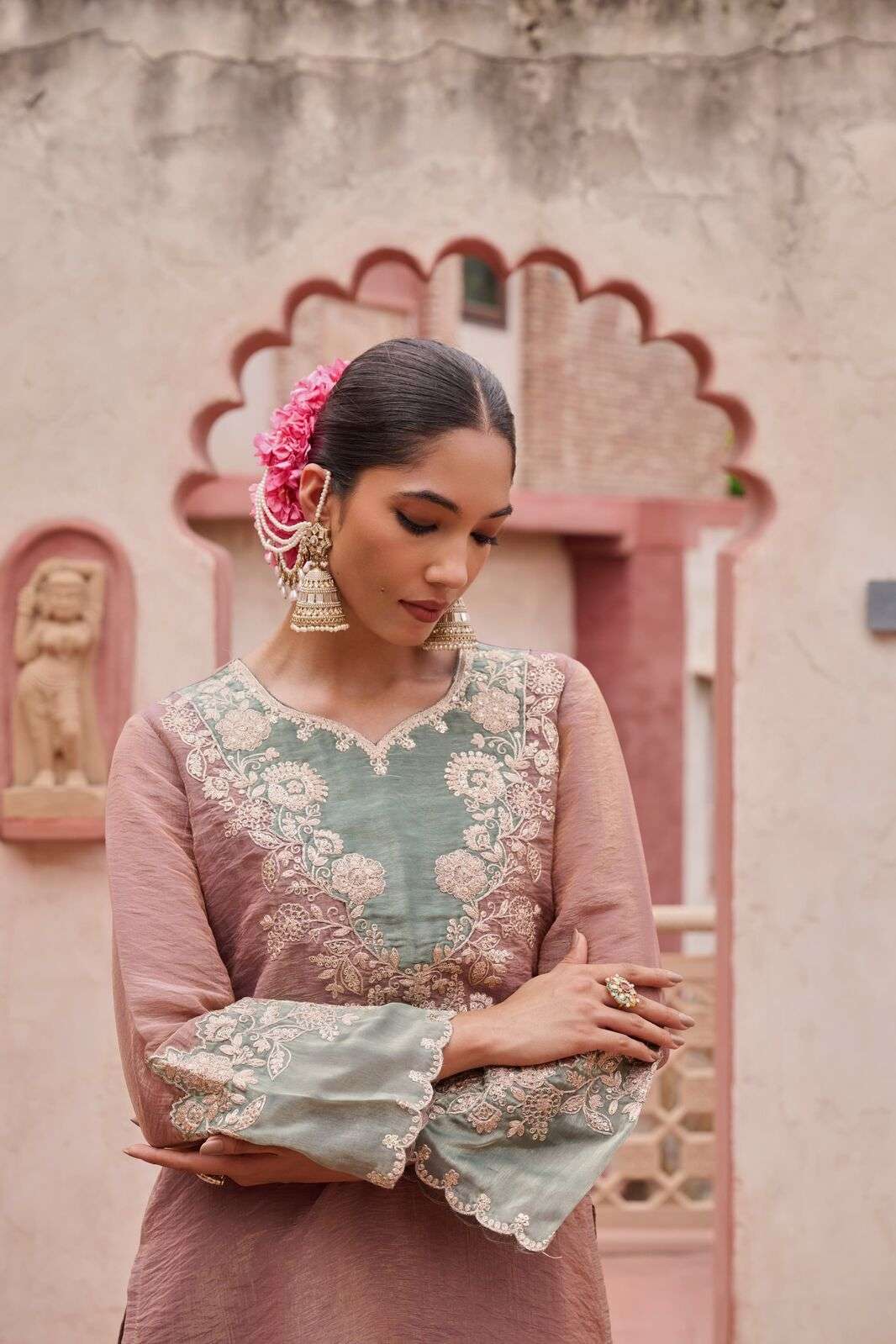 D.NO :- 1398 TO 1402 BY TEXOFAB IN SHIMMER CRUSH & COTTON LINING WITH EMBROIDERY WORK 