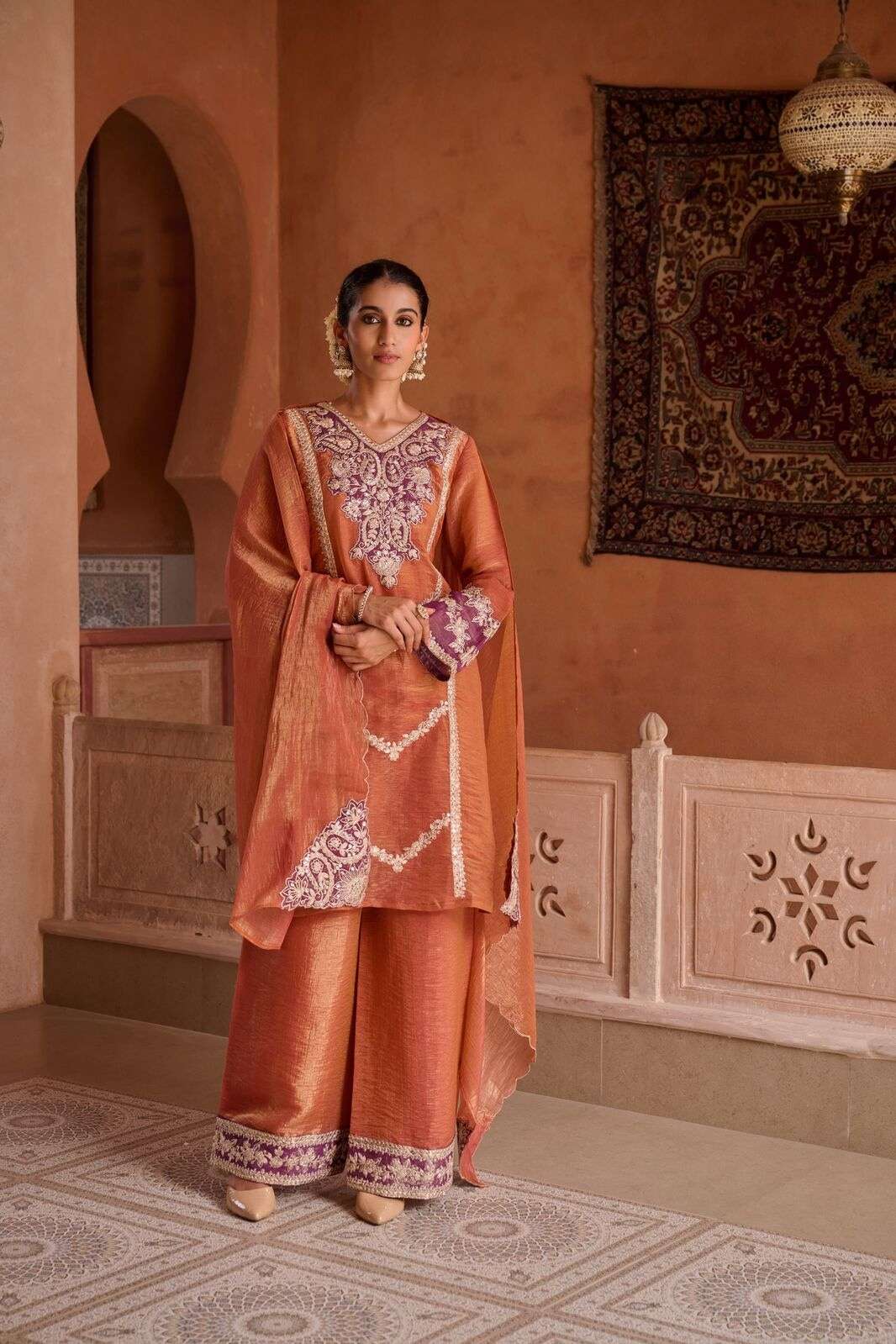 D.NO :- 1398 TO 1402 BY TEXOFAB IN SHIMMER CRUSH & COTTON LINING WITH EMBROIDERY WORK 