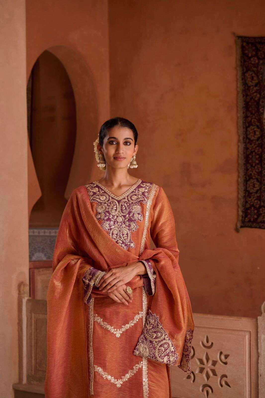 D.NO :- 1398 TO 1402 BY TEXOFAB IN SHIMMER CRUSH & COTTON LINING WITH EMBROIDERY WORK 