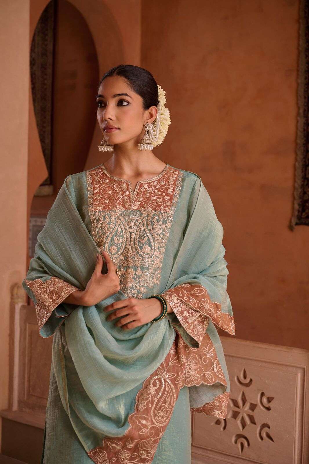 D.NO :- 1398 TO 1402 BY TEXOFAB IN SHIMMER CRUSH & COTTON LINING WITH EMBROIDERY WORK 