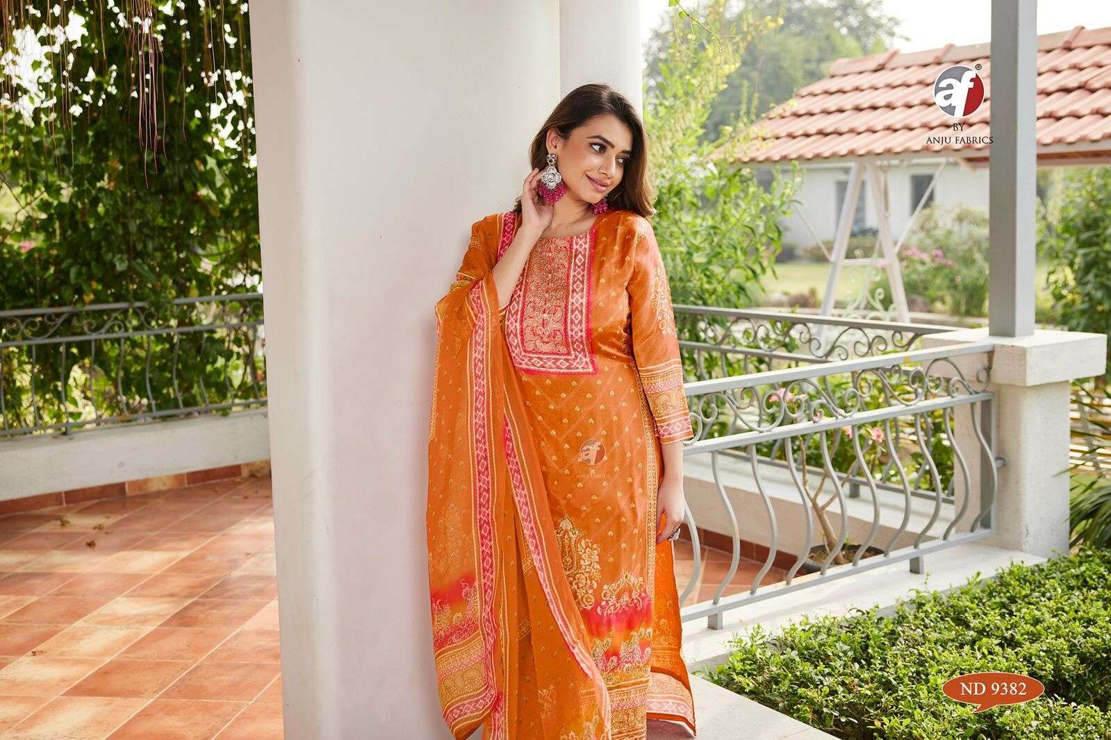 D.NO:- ND 9382 BY ANJU FABRICS IN PURE VISCOSE SILK WITH AARI AND SWAROVSKI WORK