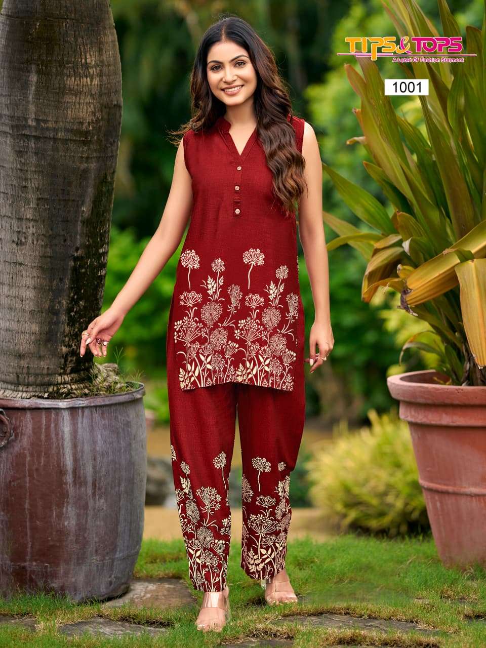 FESTIVE BEAUTY BY TIPS & TOPS IN RAYON PRINT FESTIVE COLLECTION WITH CO-ORD SET 