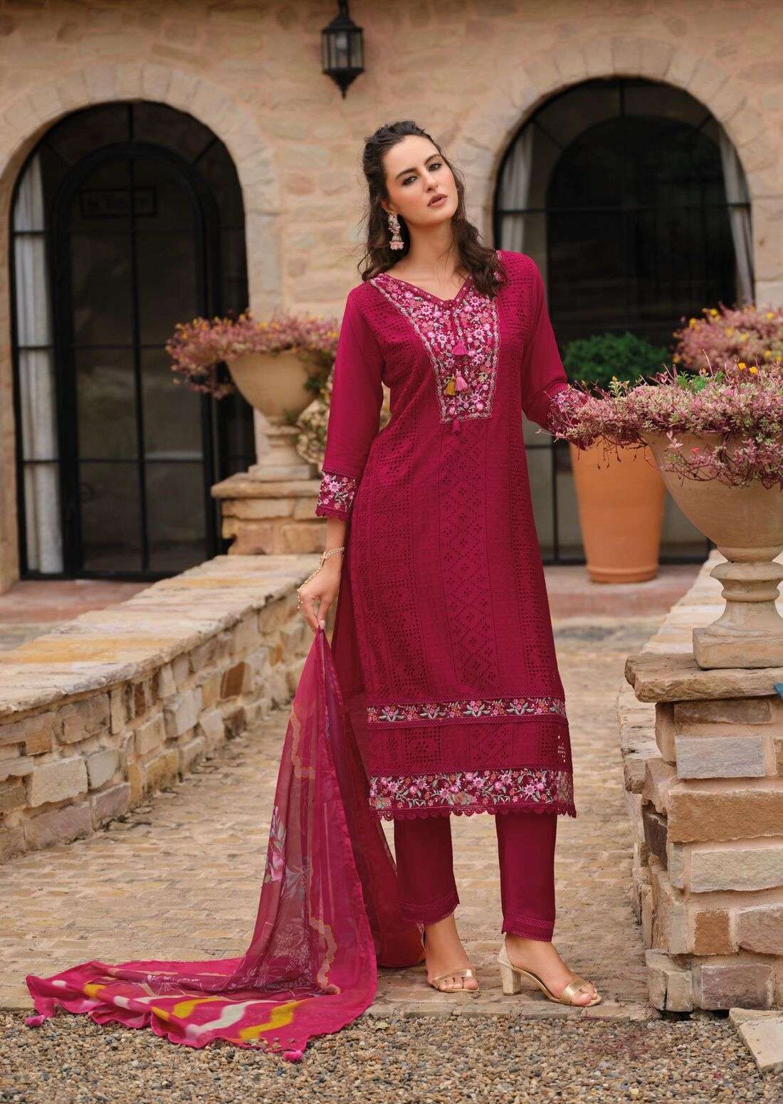 IZHAAR BY LADY LEELA IN PURE MUSLIN FABRIC LUXURY FESTIVE COLLECTION WITH EMBROIDERY 