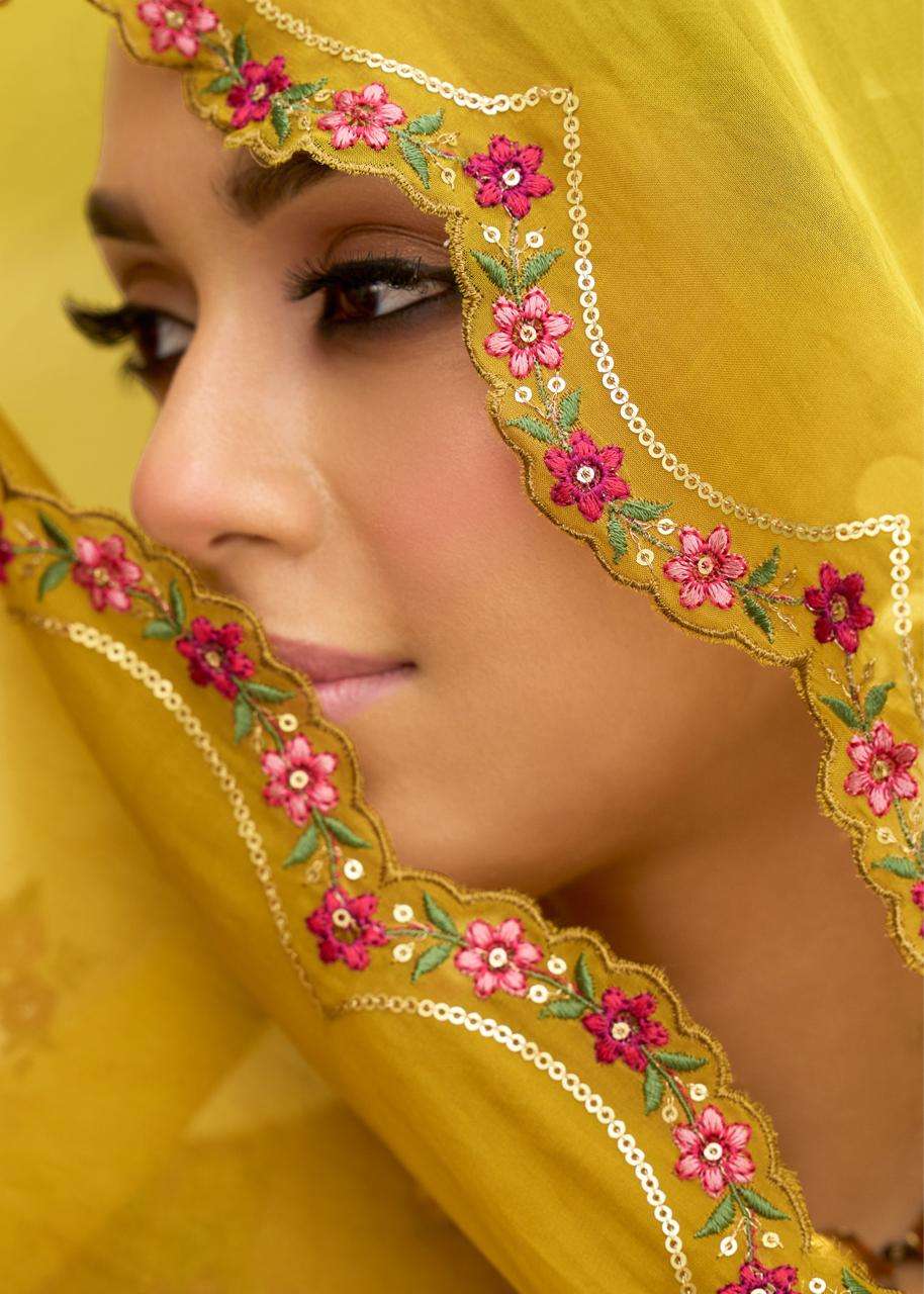 LEANA BY PRM INDIA IN ORGANZA CRASH WITH MUSLIN INNAR AND EMROIDERY WORK 