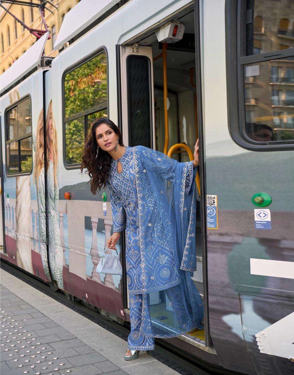 MUMTAZ BY SAYURI DESIGNER IN PREMIUM SIMAR SILK WITH HEAVY EMBROIDERED TOP & PLAZZO PANT 