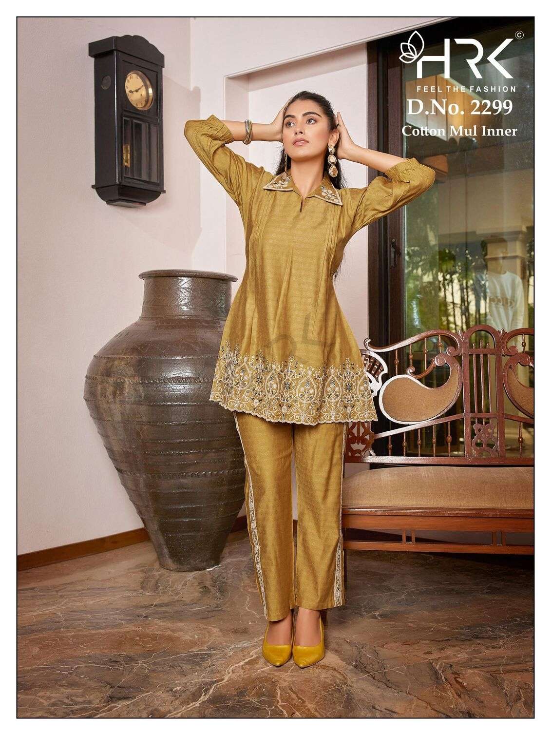 D.NO :- 2299 BY HRK IN PV SELF BUTI WITH EXCLUSIVE CODING EMBROIDERY WORK 