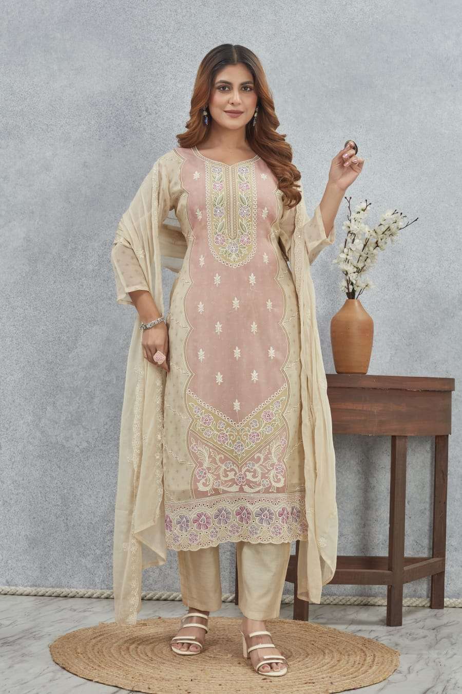 D.NO :- 2817 BY MCLOTHINGS IN VISCOSE SOFT ORGANZA WITH FULL SOFT COTTON INNER 