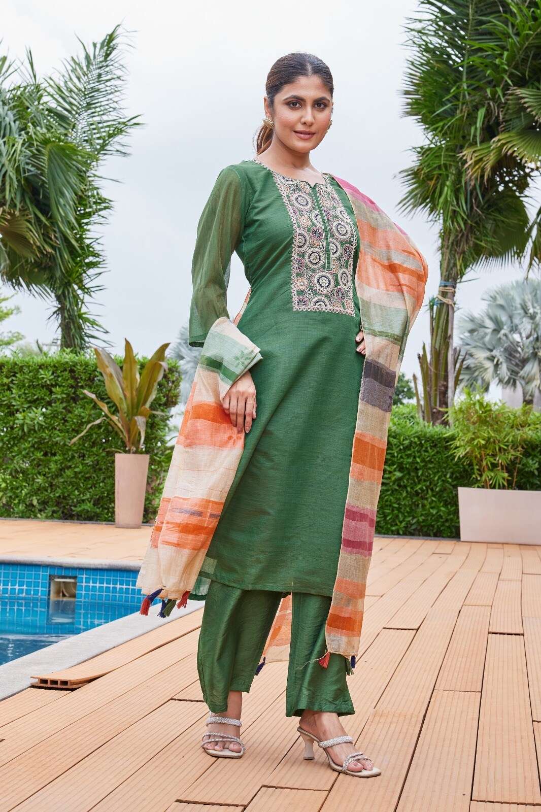 D.NO :- 2842 BY MCLOTHINGS IN VISCOSE LINEN SILK WITH SOFT COTTON INNER WITH SEMI PALAZZO 