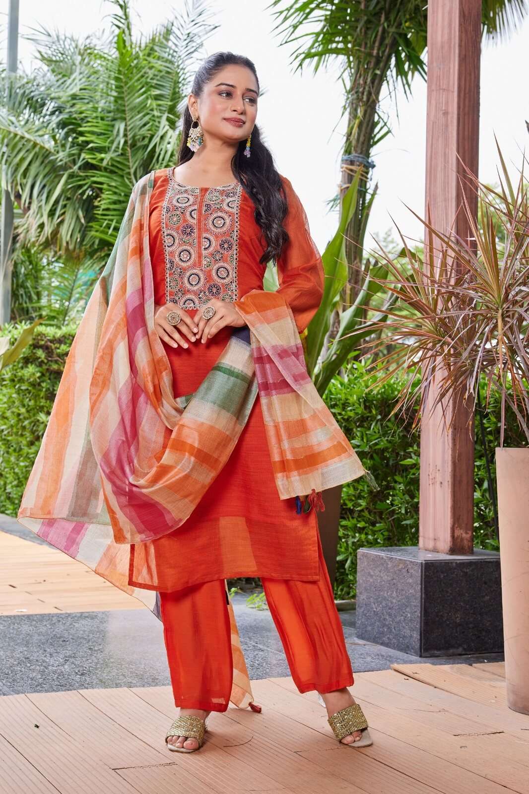 D.NO :- 2842 BY MCLOTHINGS IN VISCOSE LINEN SILK WITH SOFT COTTON INNER WITH SEMI PALAZZO 