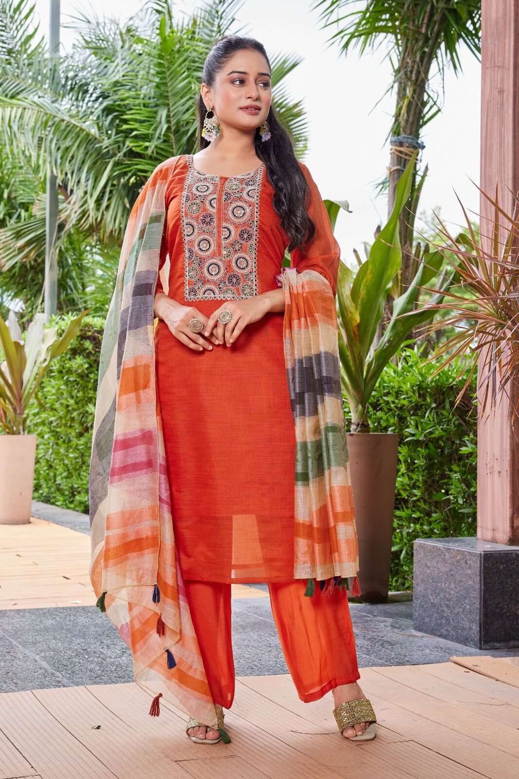 D.NO :- 2842 BY MCLOTHINGS IN VISCOSE LINEN SILK WITH SOFT COTTON INNER WITH SEMI PALAZZO 