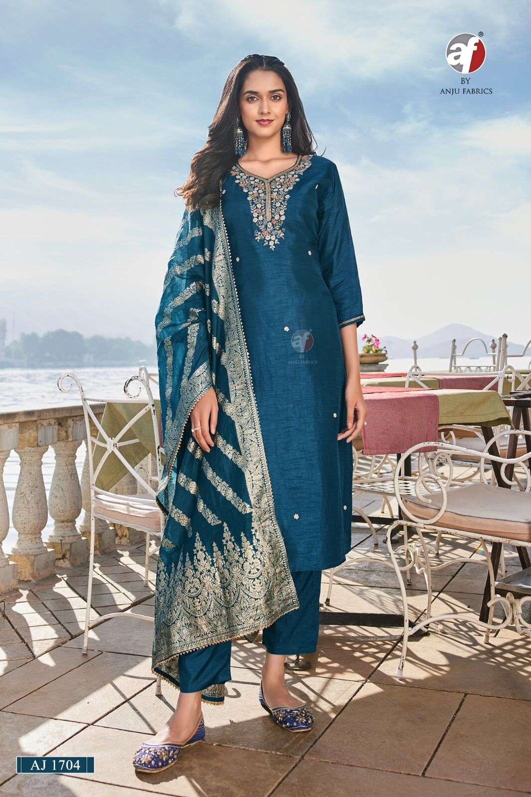 D.NO:- AJ 1704 BY ANJU FABRICS IN PURE DOLA SILK WITH PURE HEAVY HANDWORK 