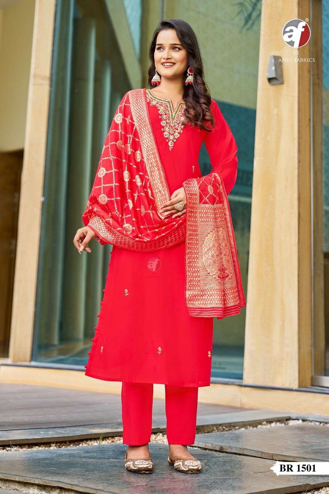 D.NO:- BR 1501 BY ANJU FABRICS IN MODAL SILK KURTI PANT WITH HEAVY JACQUARD DUPATTA