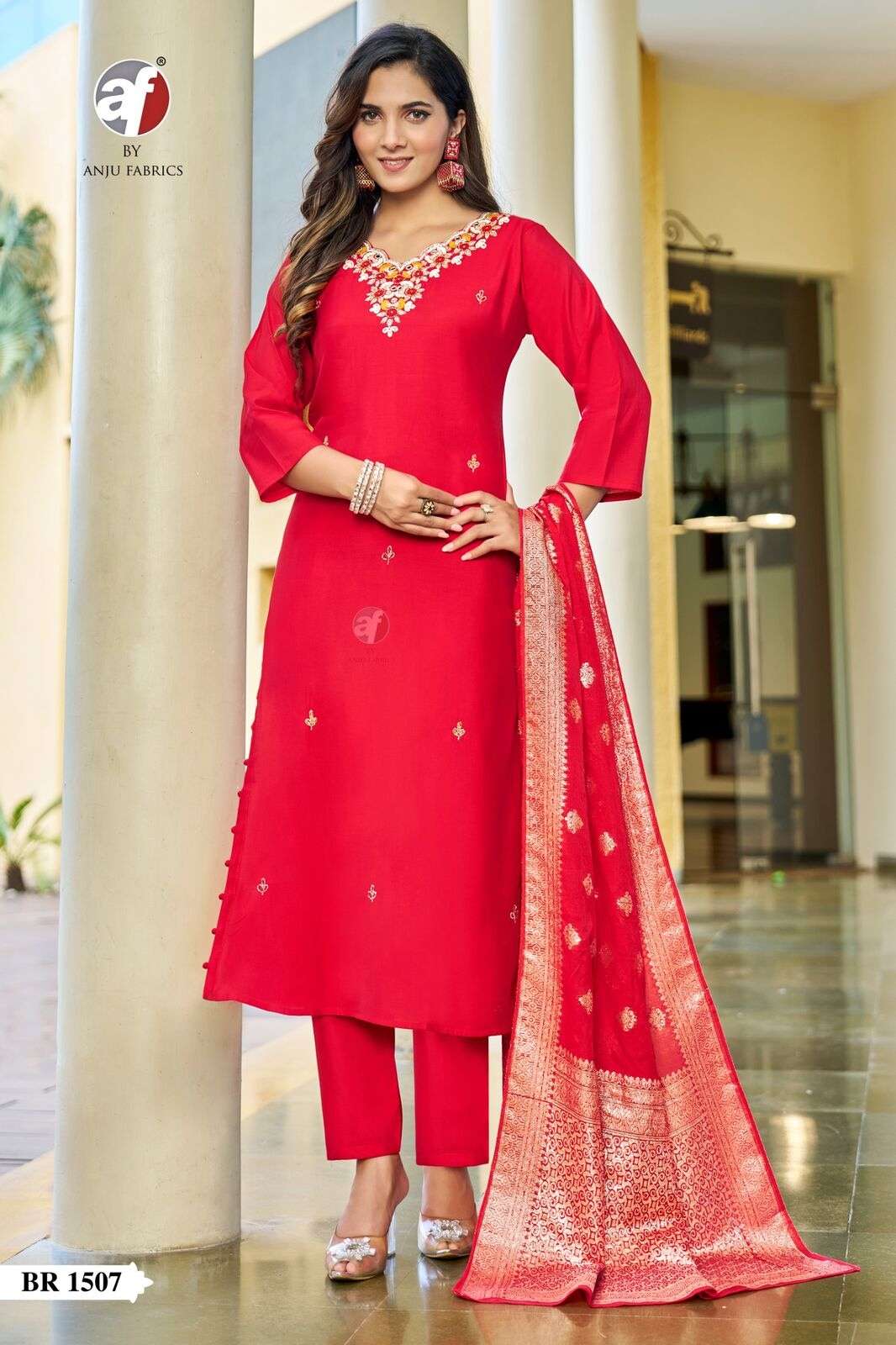 D.NO:- BR 1507 BY ANJU FABRICS IN MODAL SILK KURTI PANT WITH HEAVY JACQUARD DUPATTA