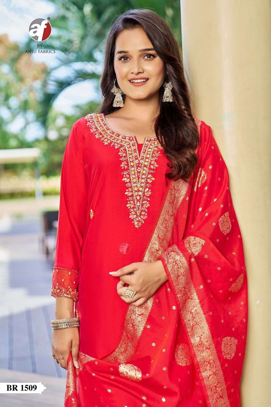 D.NO:- BR 1509 BY ANJU FABRICS IN MODAL SILK KURTI PANT WITH HEAVY JACQUARD DUPATTA