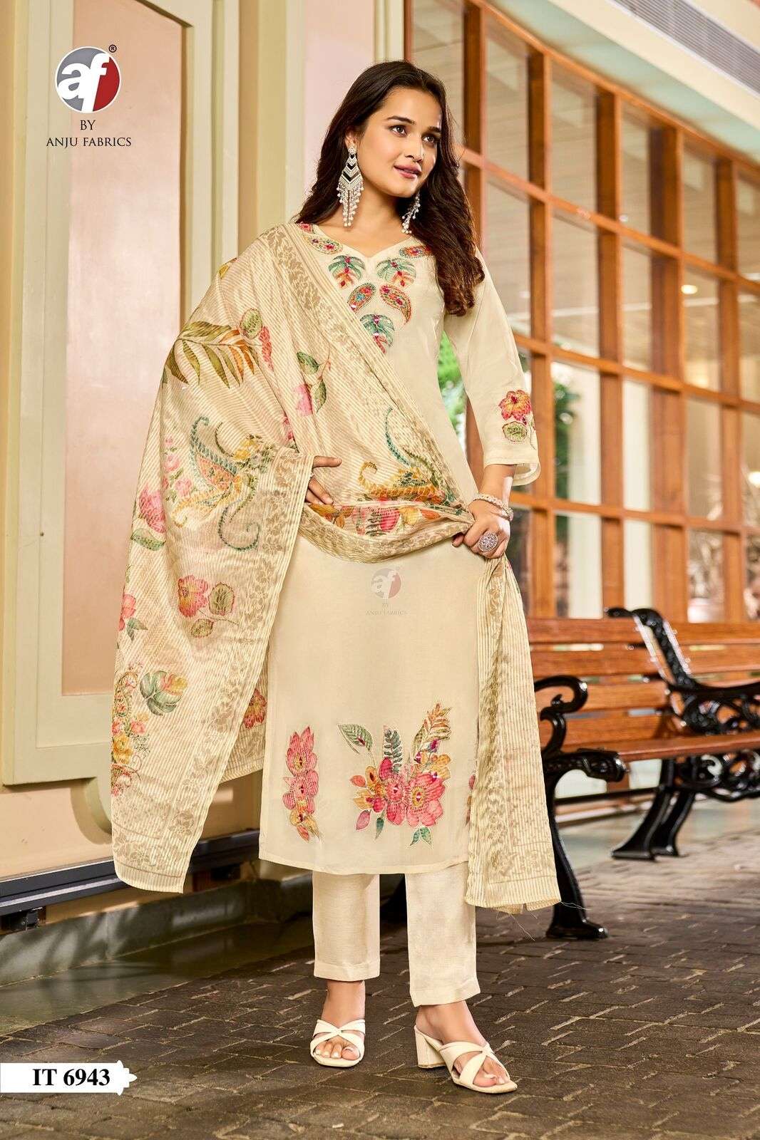 D.NO:- IT 6943 BY ANJU FABRICS IN H.O SILK KURTI PANT WITH DUPATTA AND HANDWORK 