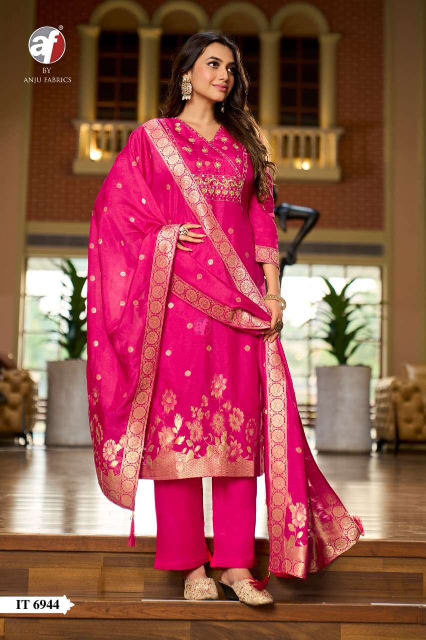 D.NO:- IT 6944 BY ANJU FABRICS IN PURE DOLA SILK WITH JACQUARD KURTI PANT WITH DUPATTA 