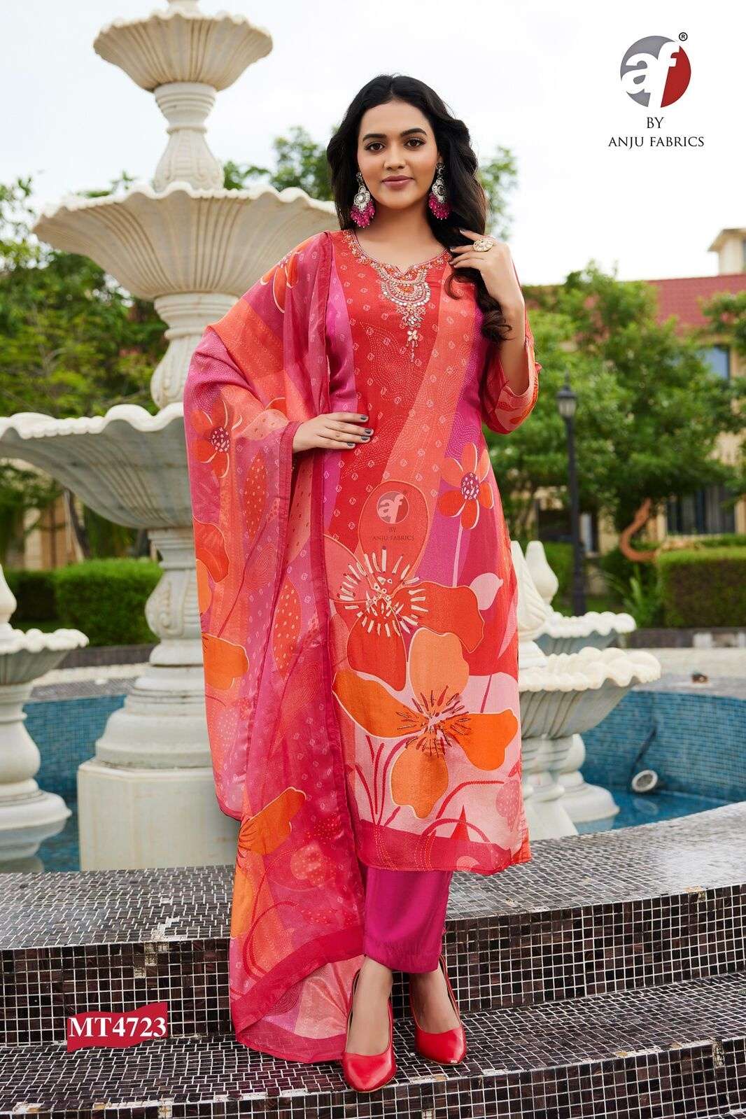 D.NO:- MT 4723 BY ANJU FABRICS IN PURE TISSUE SHIMMER WITH DIGITAL PRINT & PURE HANDWORK 