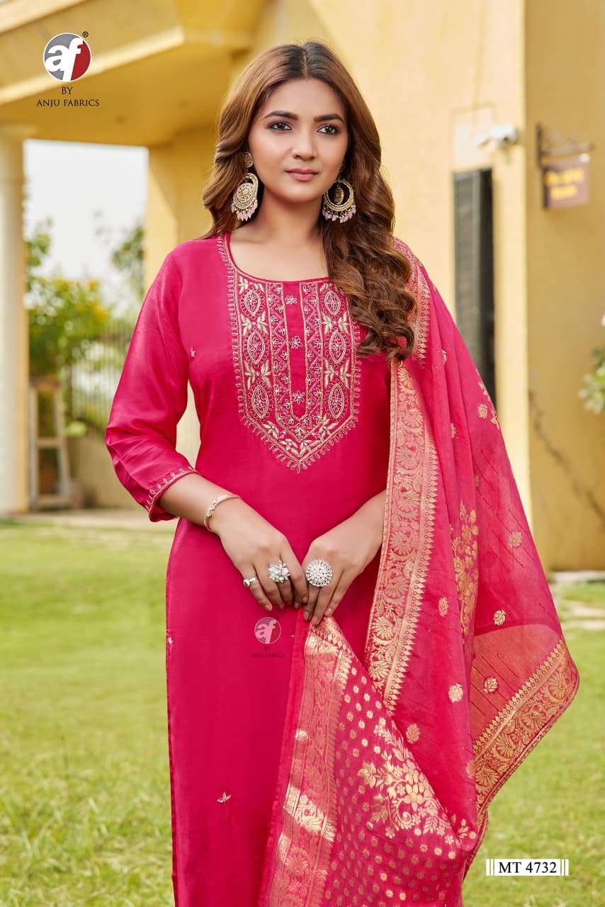 D.NO:- MT 4732 BY ANJU FABRICS IN PURE DOLA SILK WITH JACQUARD DUPATTA AND HEAVY HANDWORK 