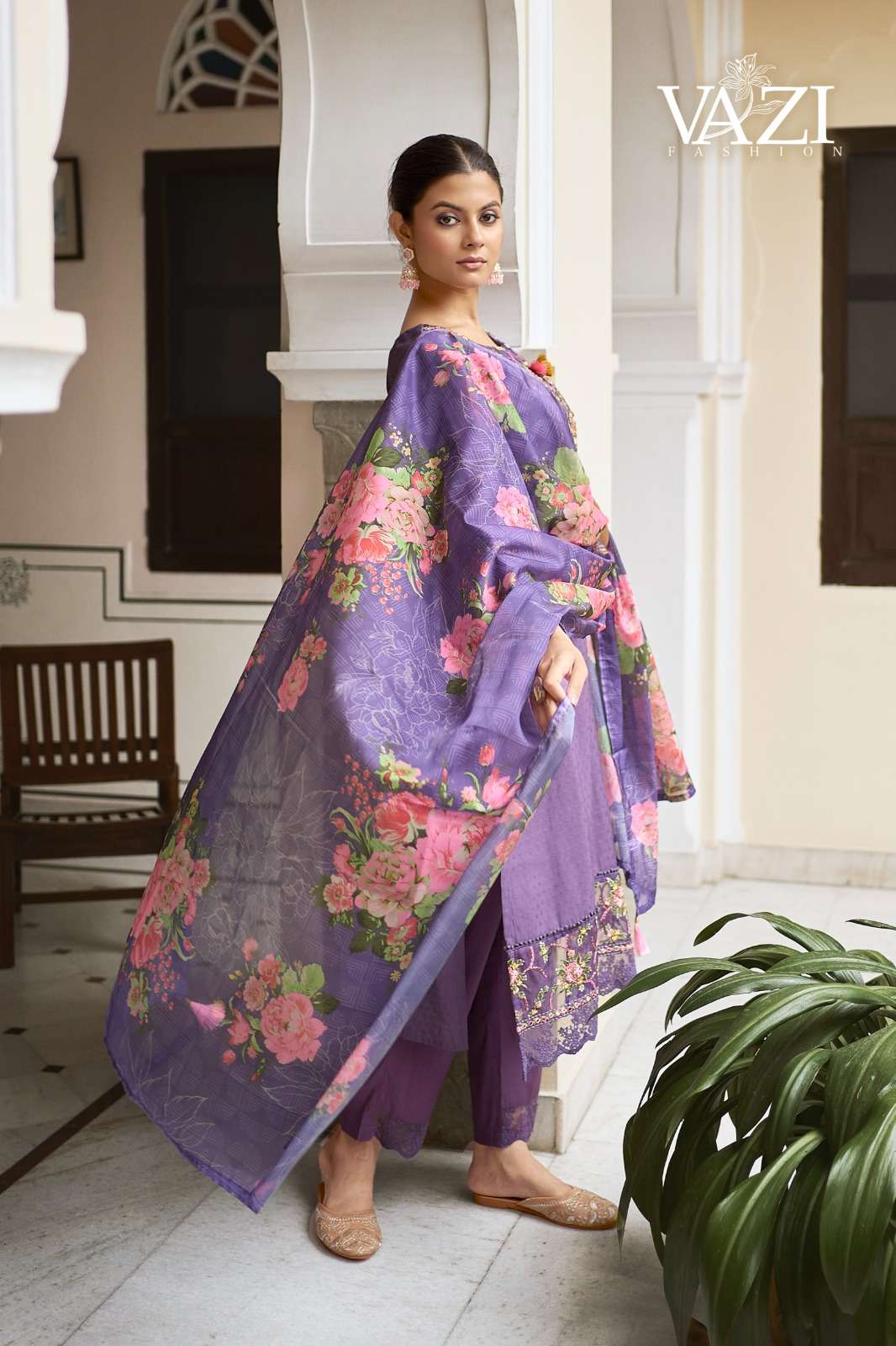 FIZA-1 BY VAZI FASHION IN PURE VISCOSE SELF BUTTI WITH DESGINER FANCY THERD WITH HAND WORK