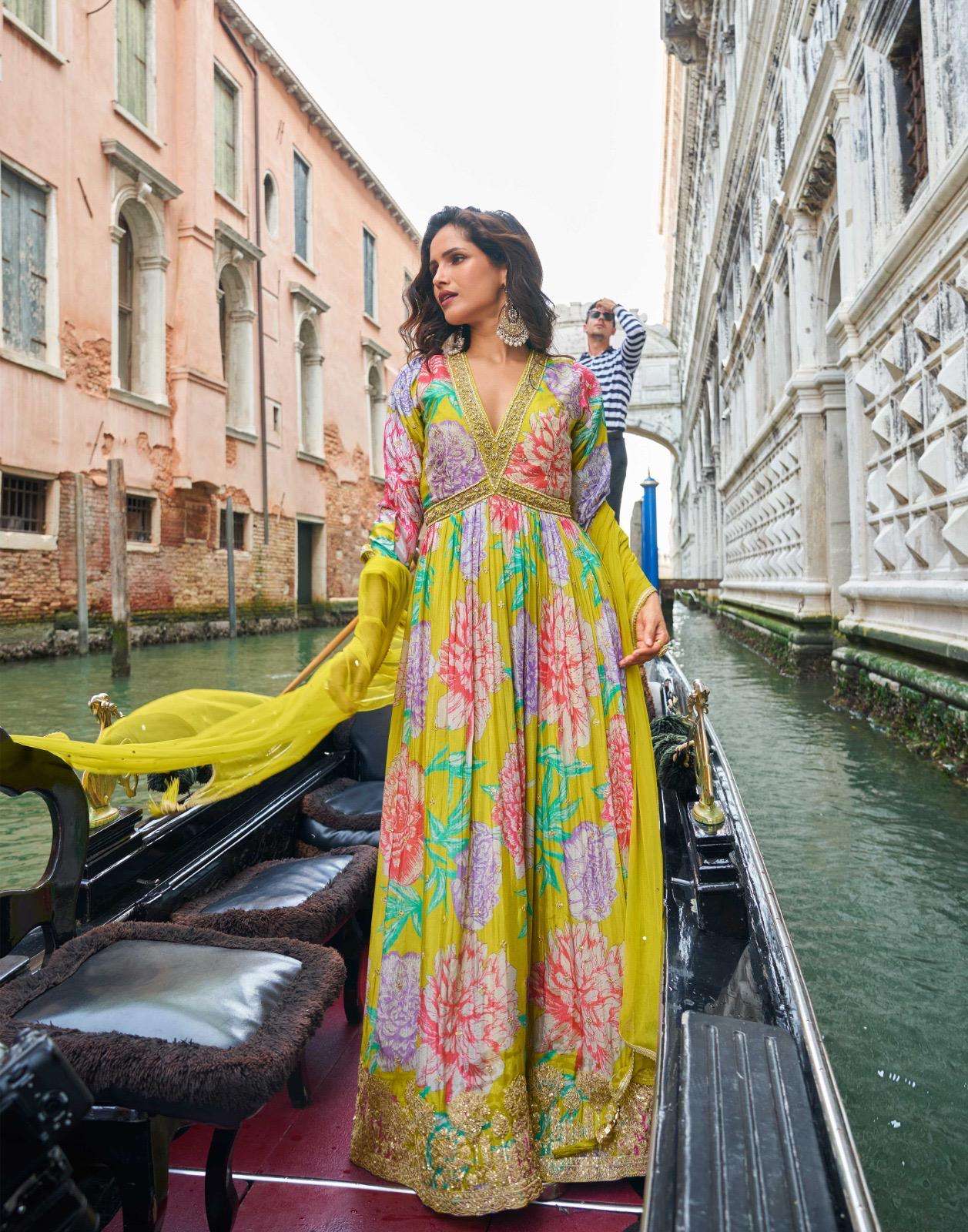 GEET BY SAYURI DESIGNER IN PREMIUM REAL CHINON SILK FRONT AND BACK EMBROIDERED WORK 