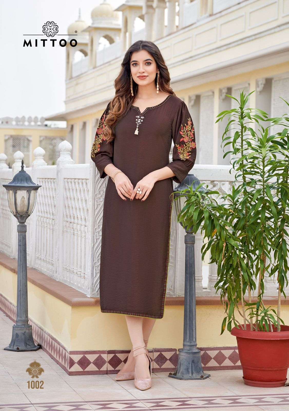 KAAMIYA BY MITTOO IN HEAVY RAYON WITH THREAD & HANDWORK DESINE 