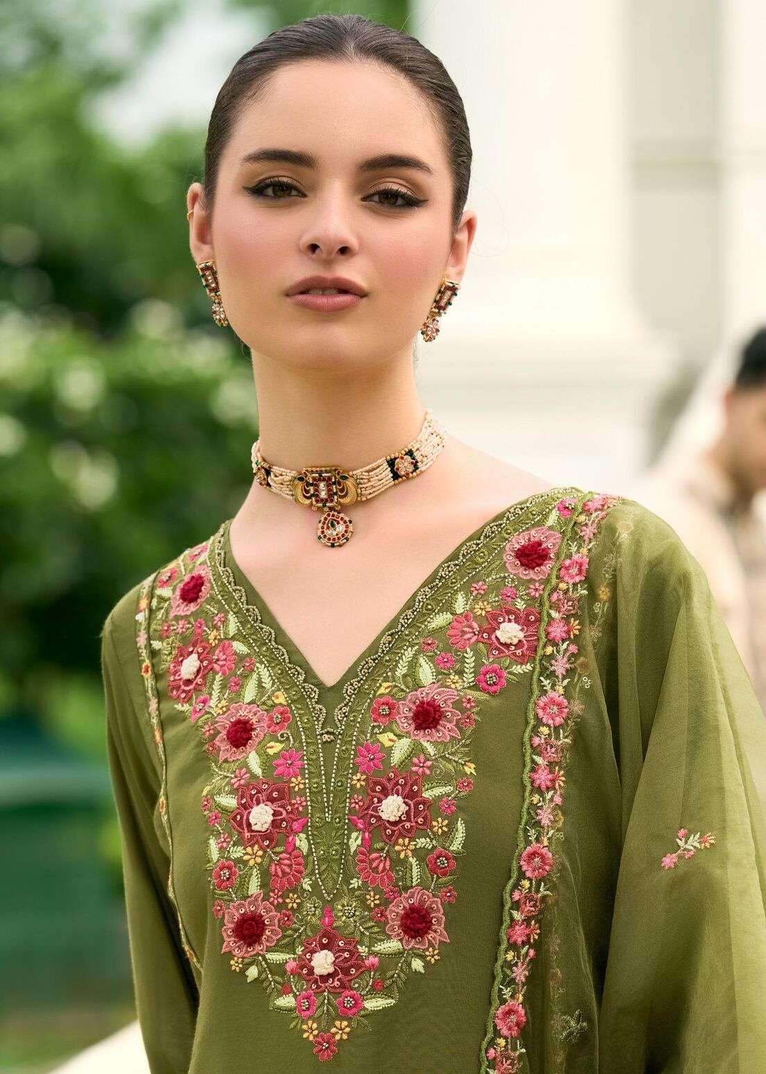 KHAYAAL BY PRM INDIA IN PURE MULL CHANDERI KUDTI WITH EMRODARY WORK AND DUPATTA 