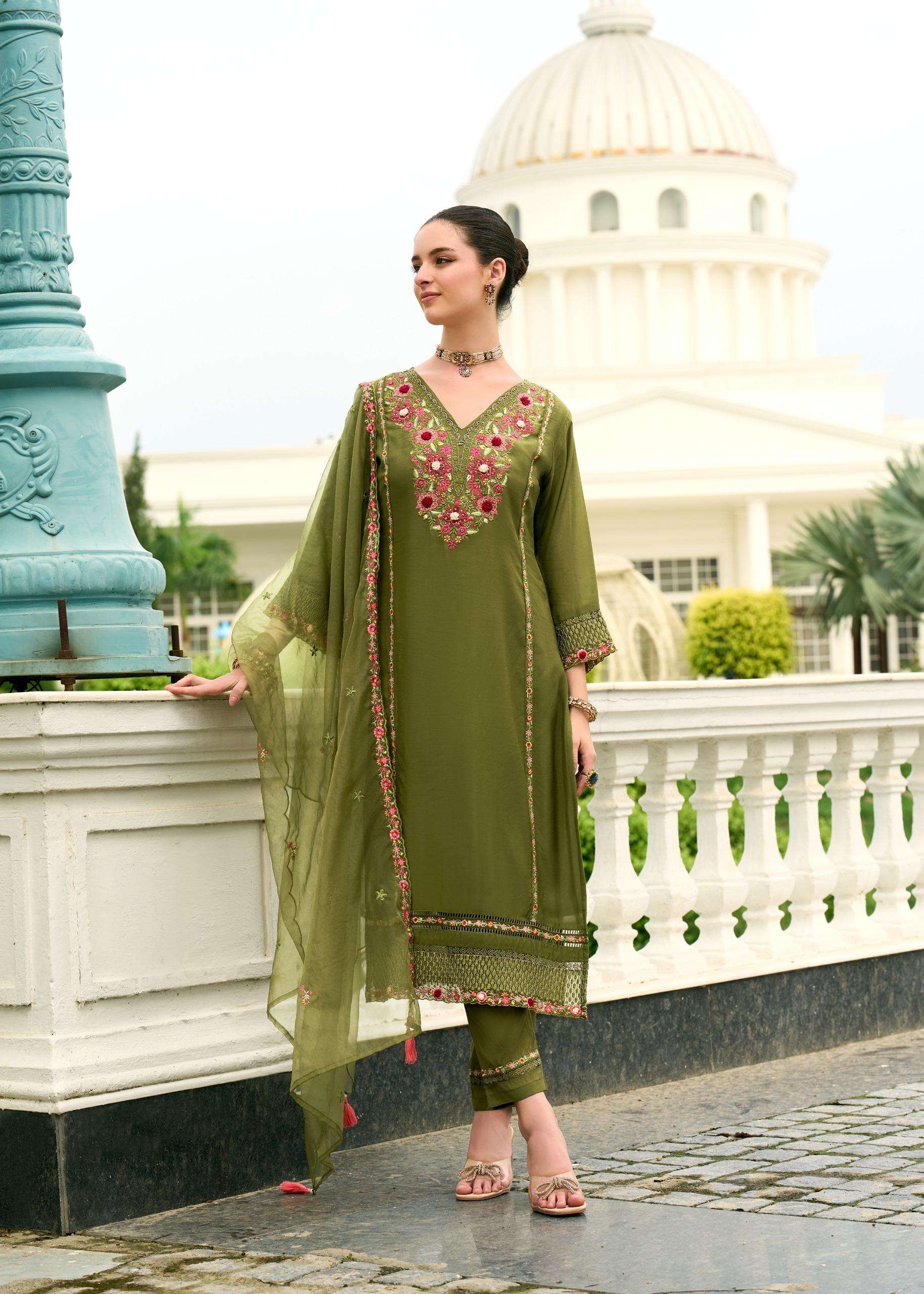 KHAYAAL BY PRM INDIA IN PURE MULL CHANDERI KUDTI WITH EMRODARY WORK AND DUPATTA 
