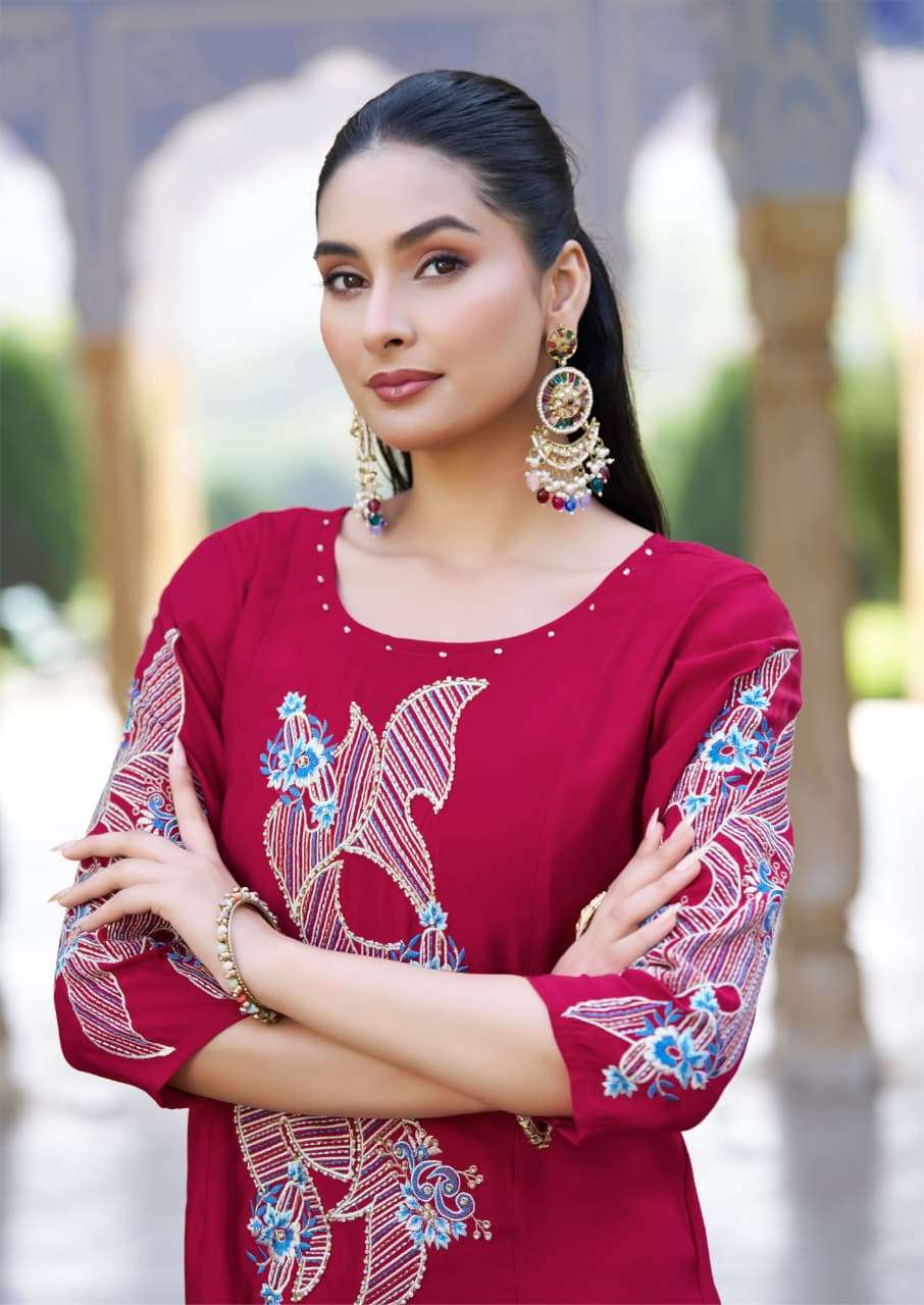 LAKSHARA BY KARISSA IN PREMIUM SOFT VISCOSE WEAVING WITH THREAD AND HAND WORK 