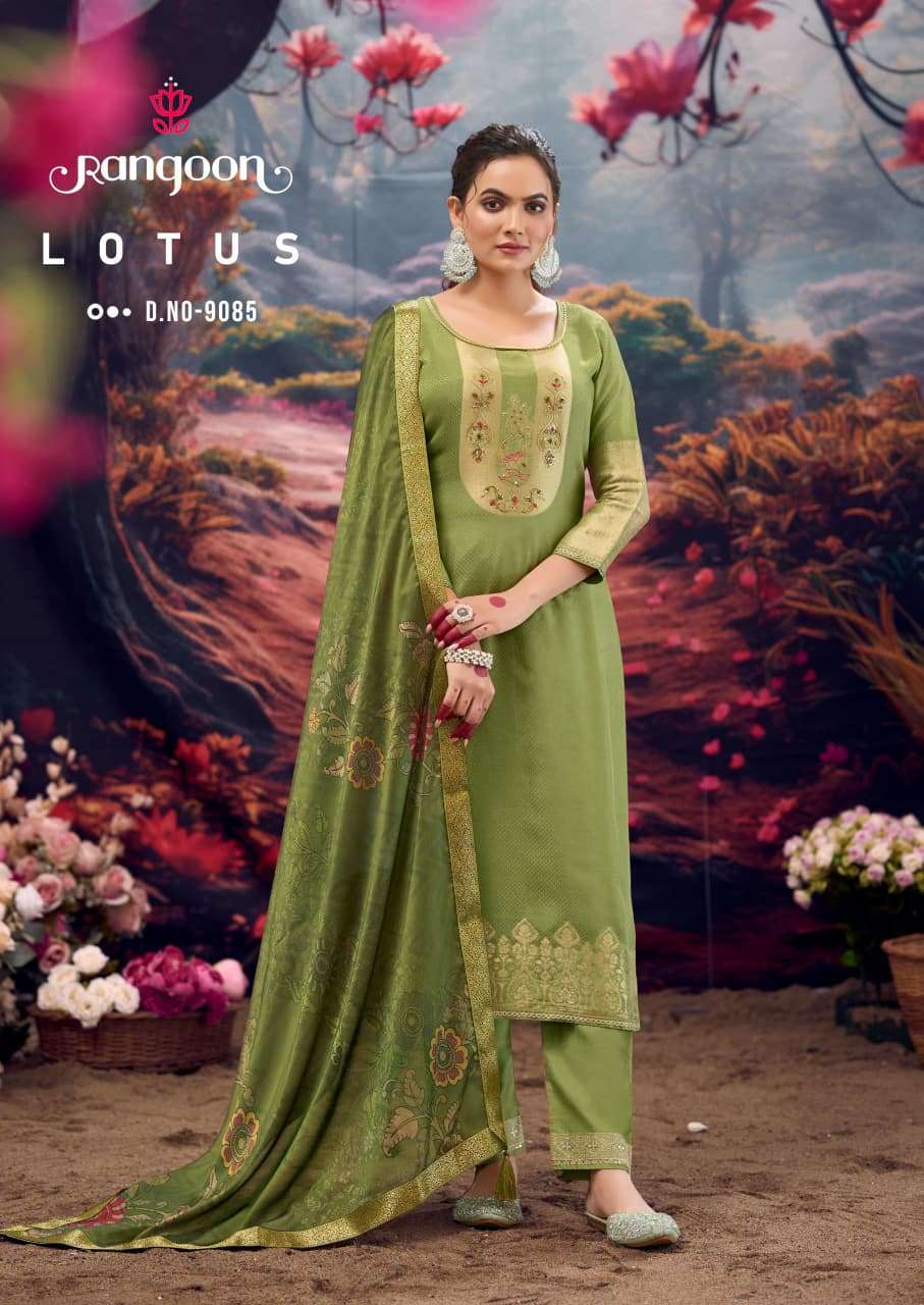LOTUS BY RANGOON IN PURE MUSLIN JACQUARD WITH KHATLI HANDWORK & COTTON MAL INNER 