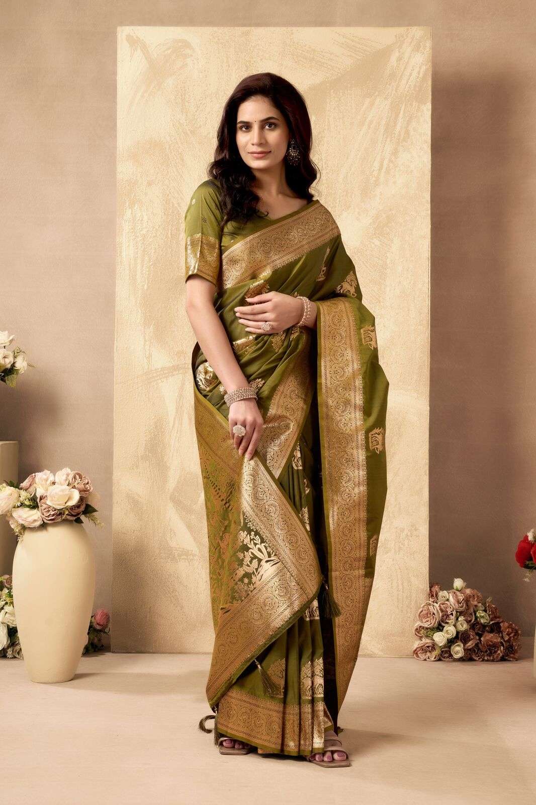 SABYA SACHI BY TEXOFAB IN FANCY SILK WITH ZHALLAR 6.30 MTR WITH BLOUSE 