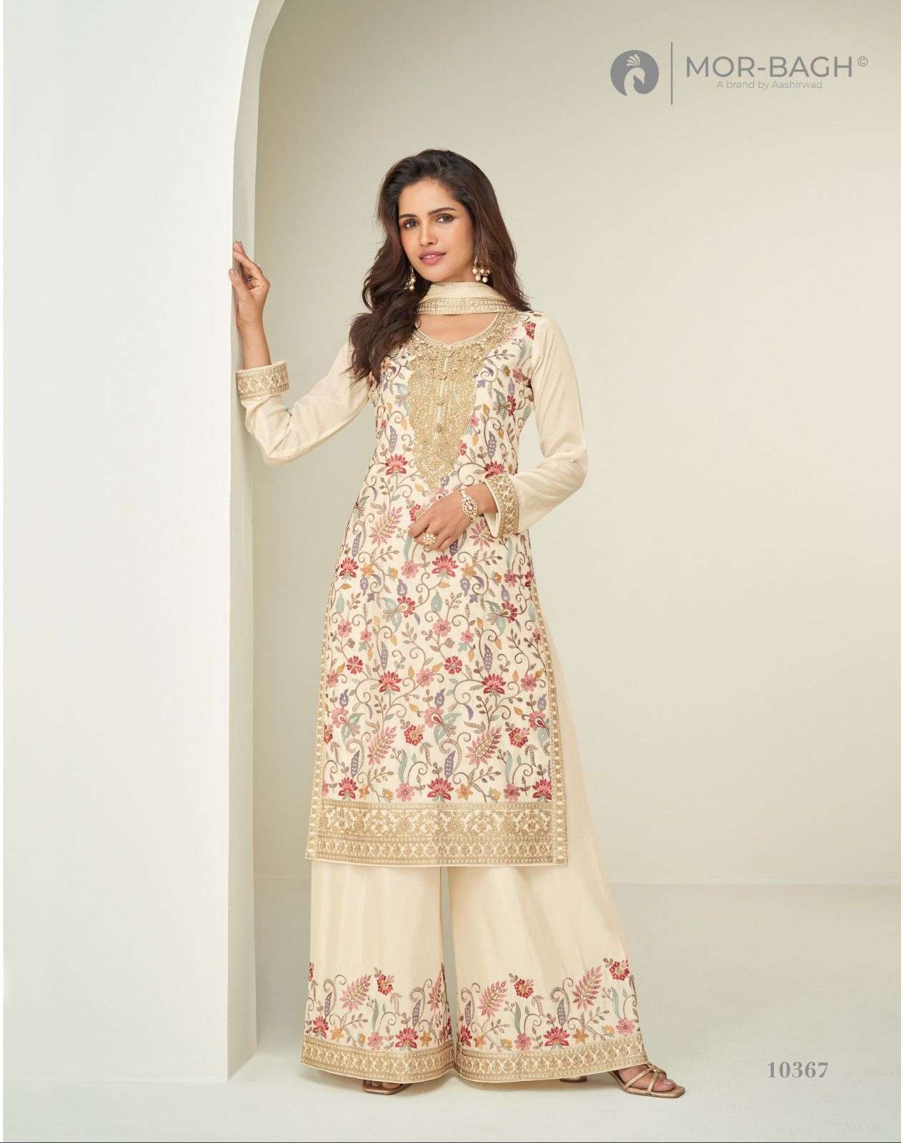 SAKSHI BY AASHIRWAD CREATION IN PREMIUM CHINON SILK WITH HEAVY EMBROIDERY WORK 