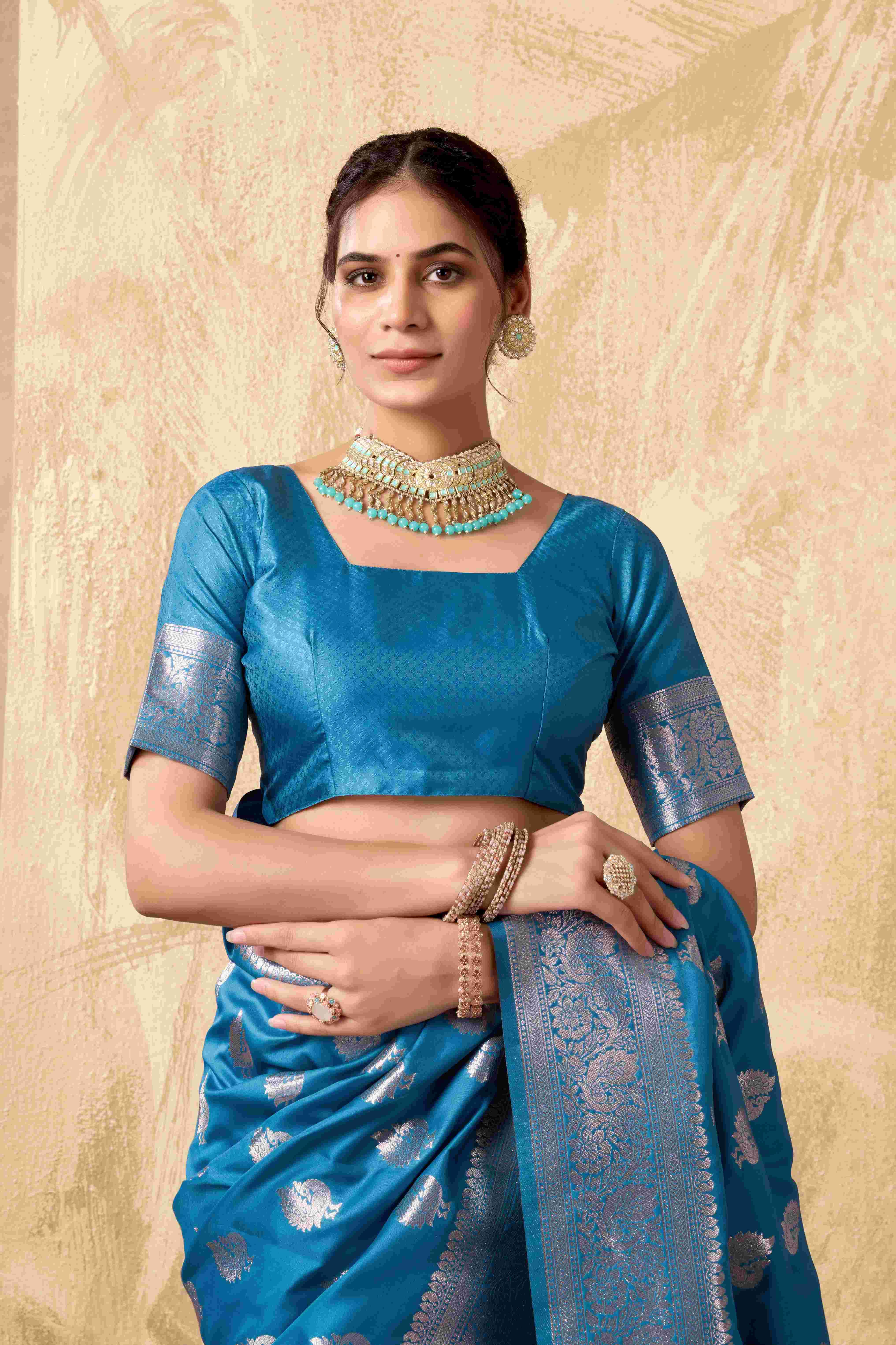 SHAGUN BY TEXOFAB IN PURE SILK WITH ZHALLAR 6.30 MTR WITH BLOUSE 