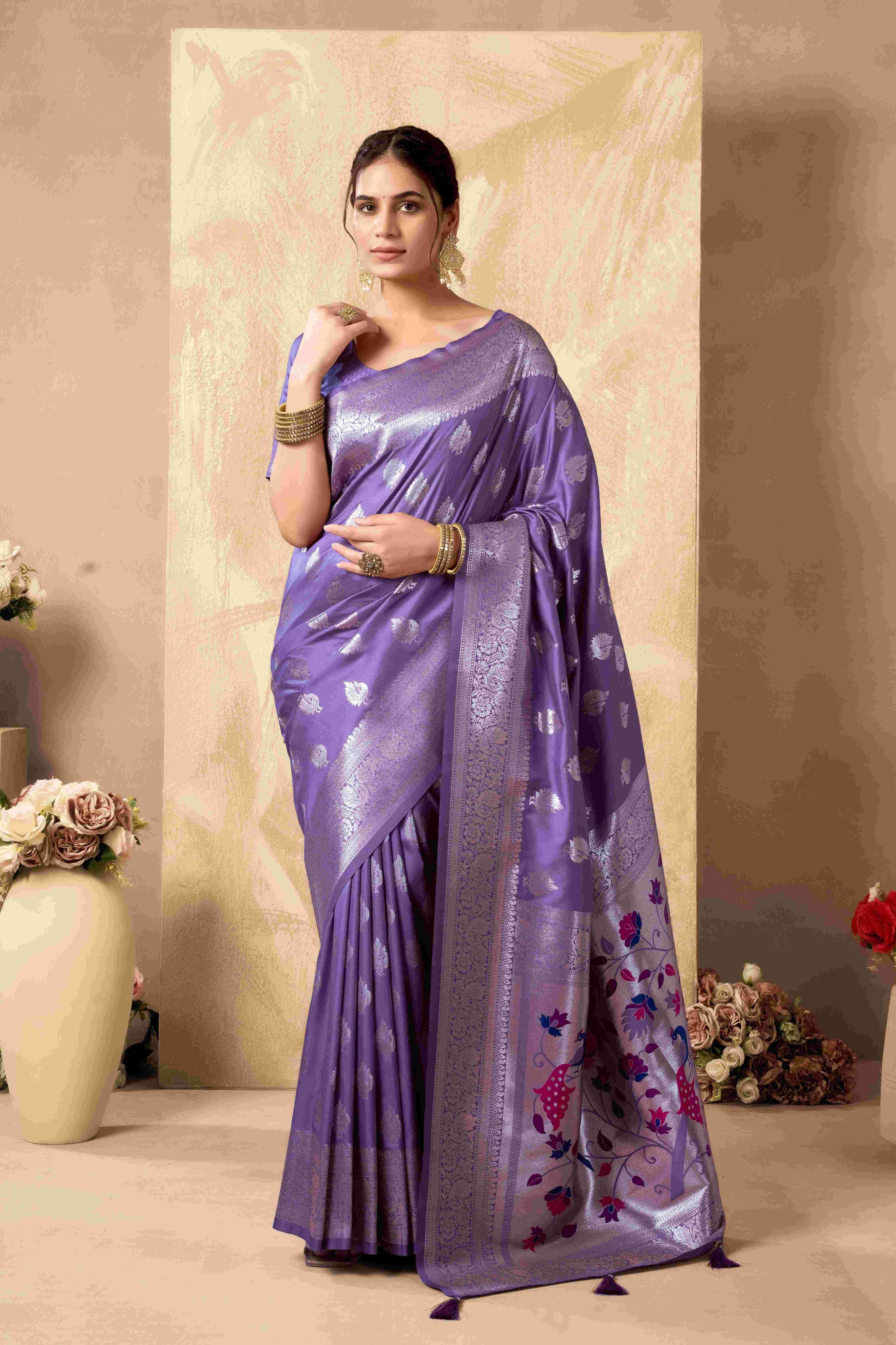 SHAGUN BY TEXOFAB IN PURE SILK WITH ZHALLAR 6.30 MTR WITH BLOUSE 