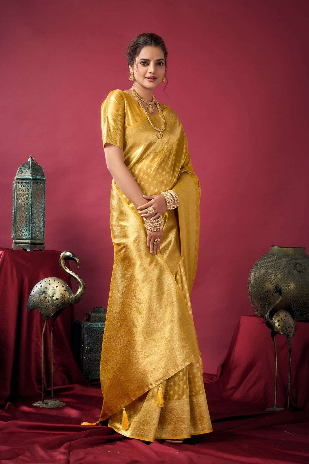 SHRINGAR BY TEXOFAB IN PURE TISSUE SILK WITH ZHALLAR 6.30 MTR WITH BLOUSE 