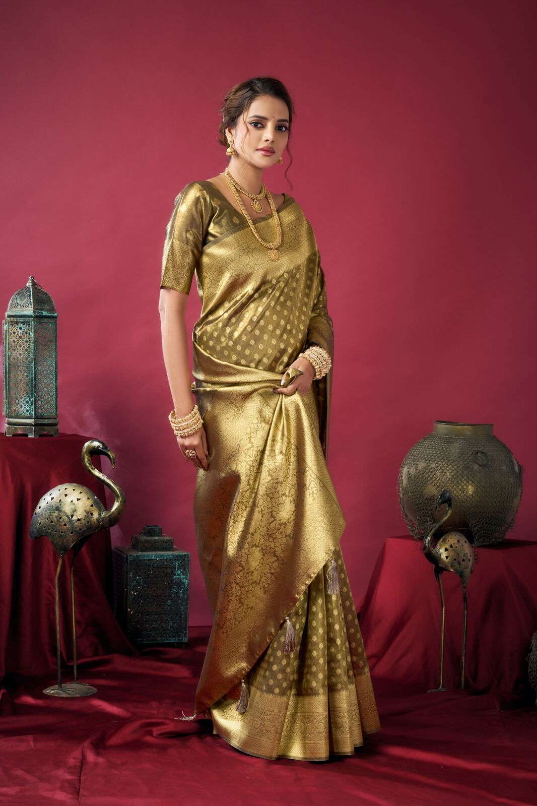 SHRINGAR BY TEXOFAB IN PURE TISSUE SILK WITH ZHALLAR 6.30 MTR WITH BLOUSE 