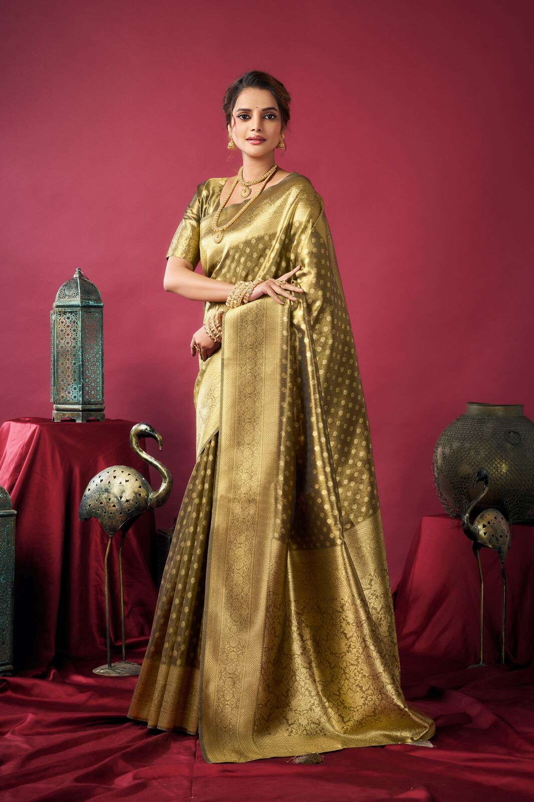 SHRINGAR BY TEXOFAB IN PURE TISSUE SILK WITH ZHALLAR 6.30 MTR WITH BLOUSE 