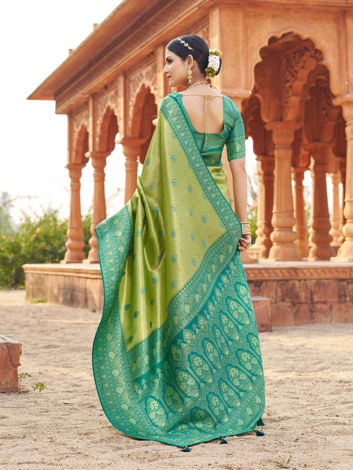 SHUBHARAMBH BY GOBUNI IN SOFT BANARASI LUXURIOUS SILK SAREES RICH IN TRADITIONL A TIMELESS BEAUTY FOR ANY OCCASION