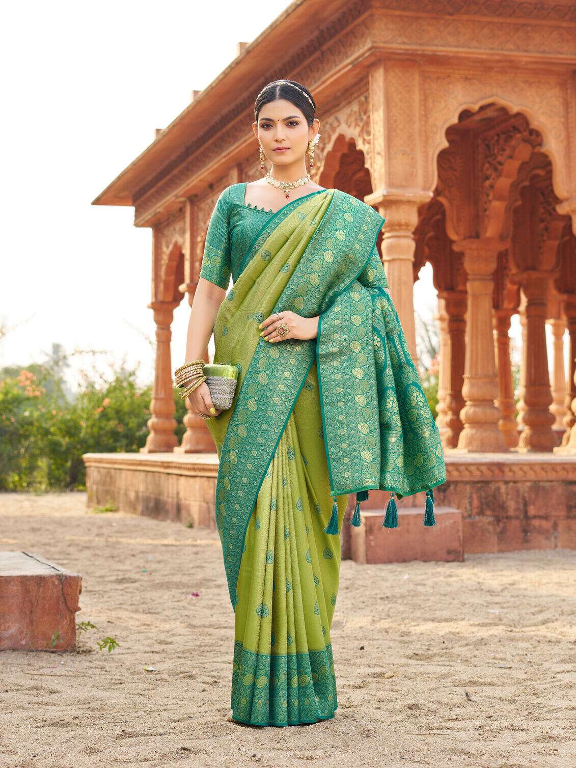SHUBHARAMBH BY GOBUNI IN SOFT BANARASI LUXURIOUS SILK SAREES RICH IN TRADITIONL A TIMELESS BEAUTY FOR ANY OCCASION