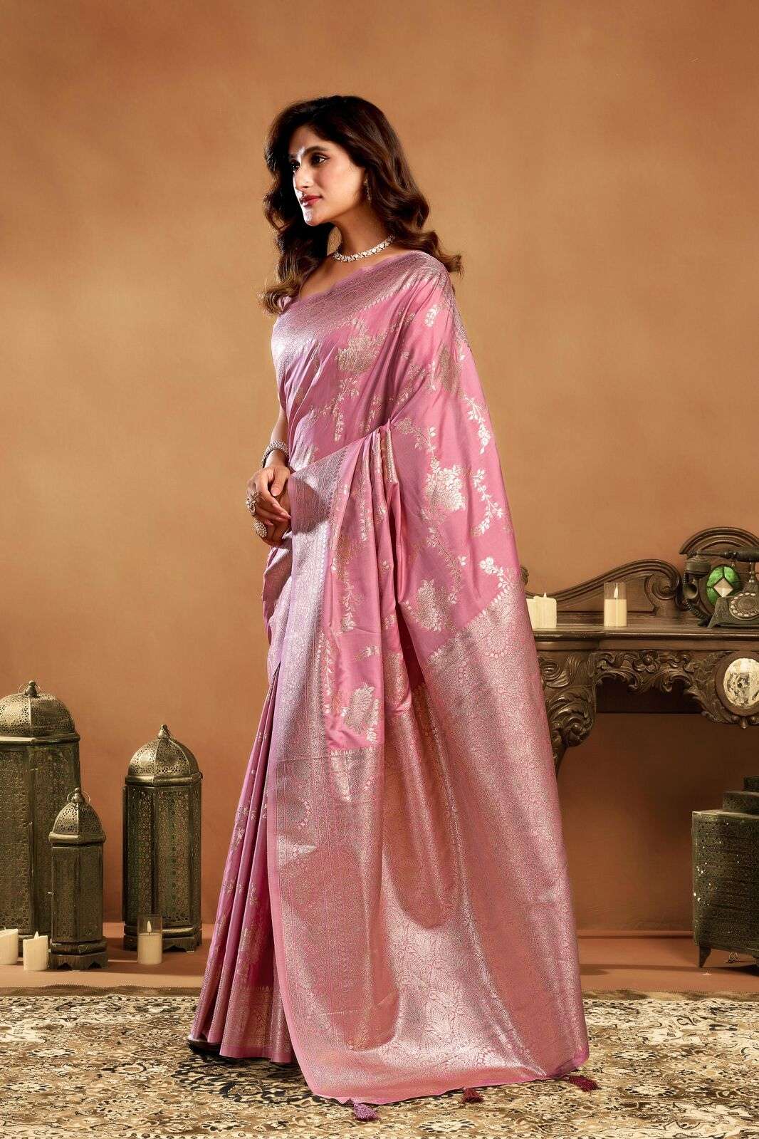 SRIVALLI BY TEXOFAB IN PURE SILK WITH ZHALLAR 6.30 MTR WITH BLOUSE 